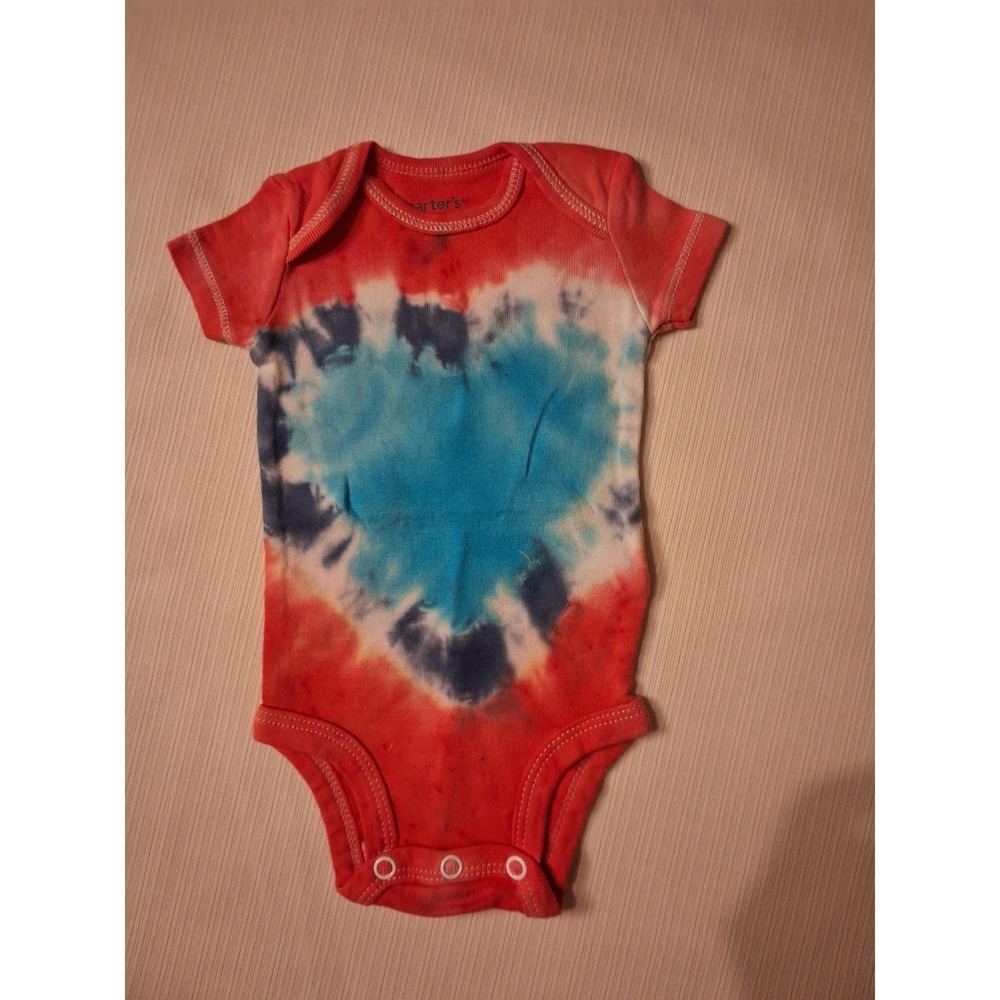 Carter's Bodysuit Baby Newborn Red Blue Excellent Tie Dye Heart Short Sleeve